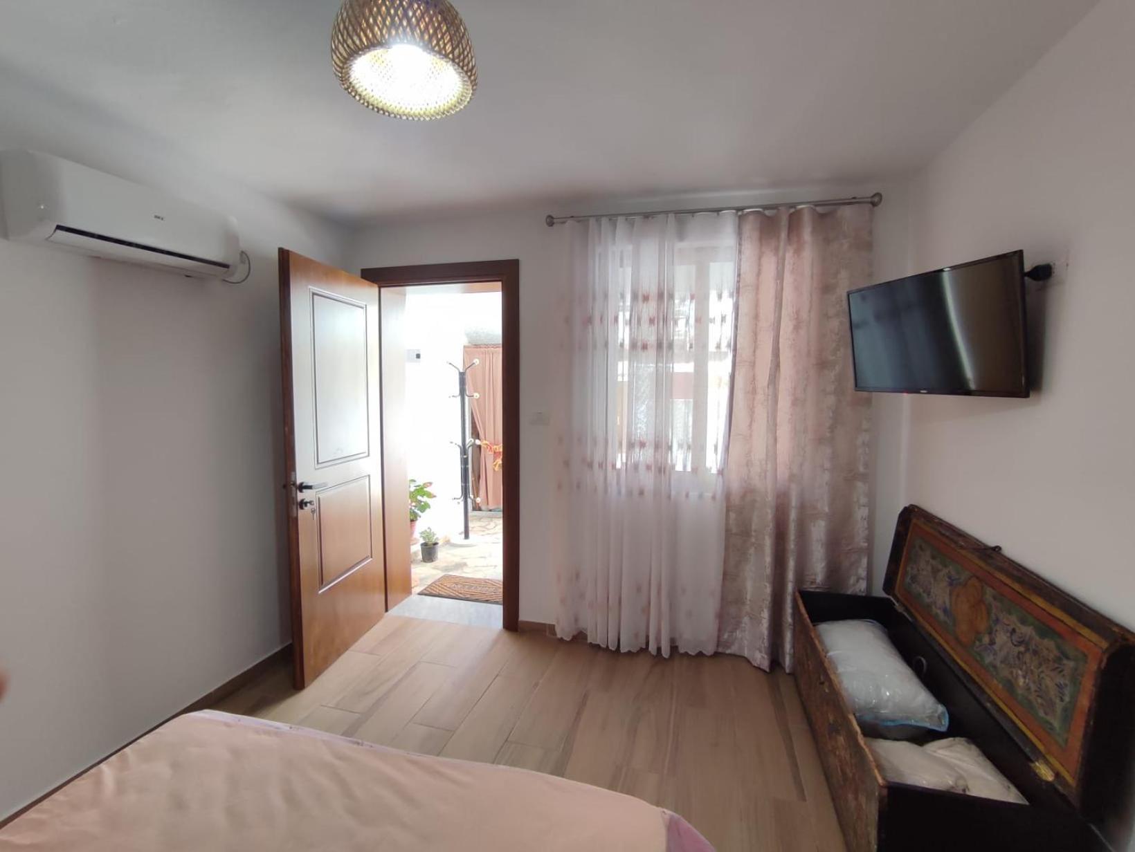 Bujtina Veritos Berat Exterior photo