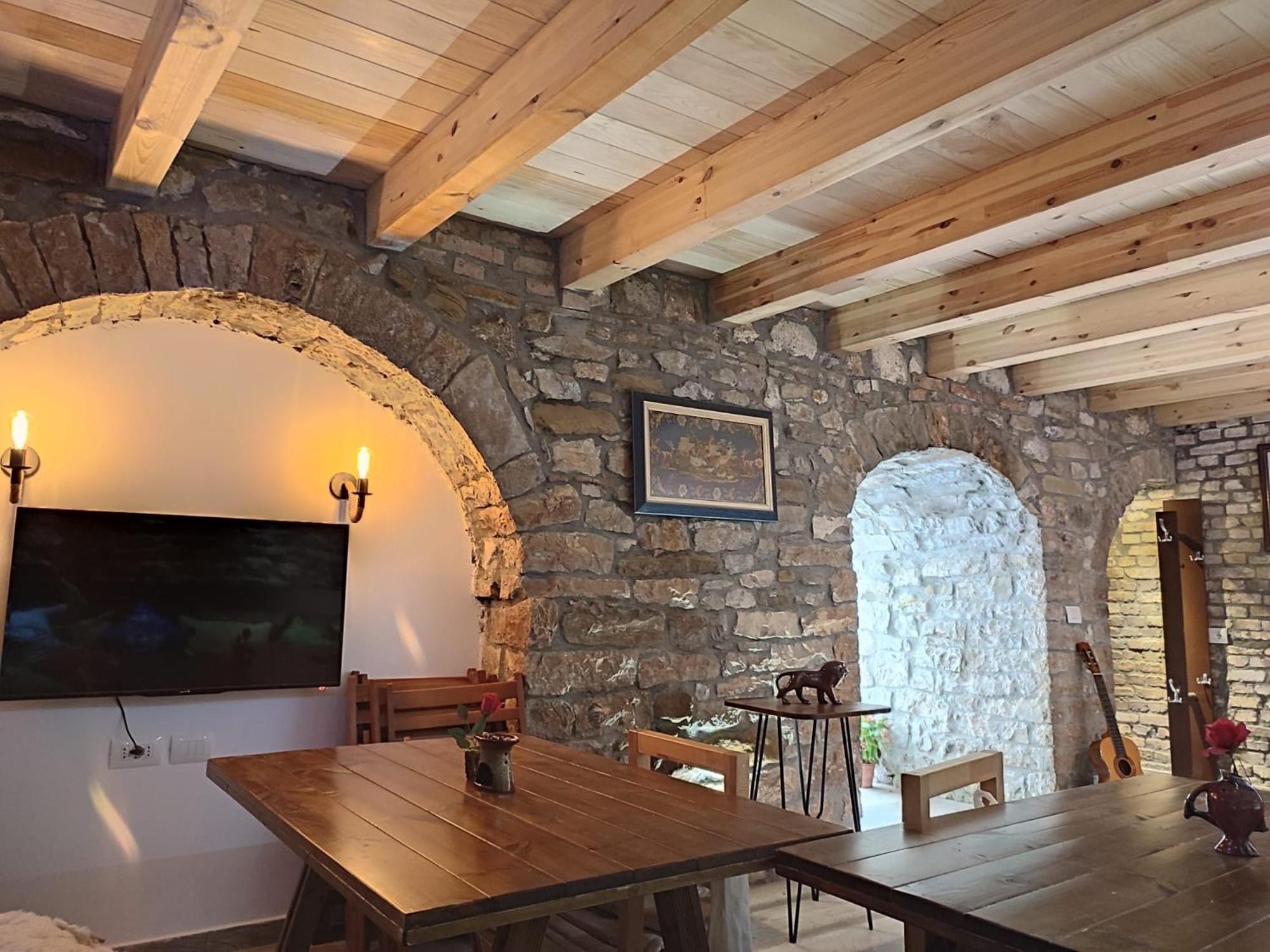 Bujtina Veritos Berat Exterior photo